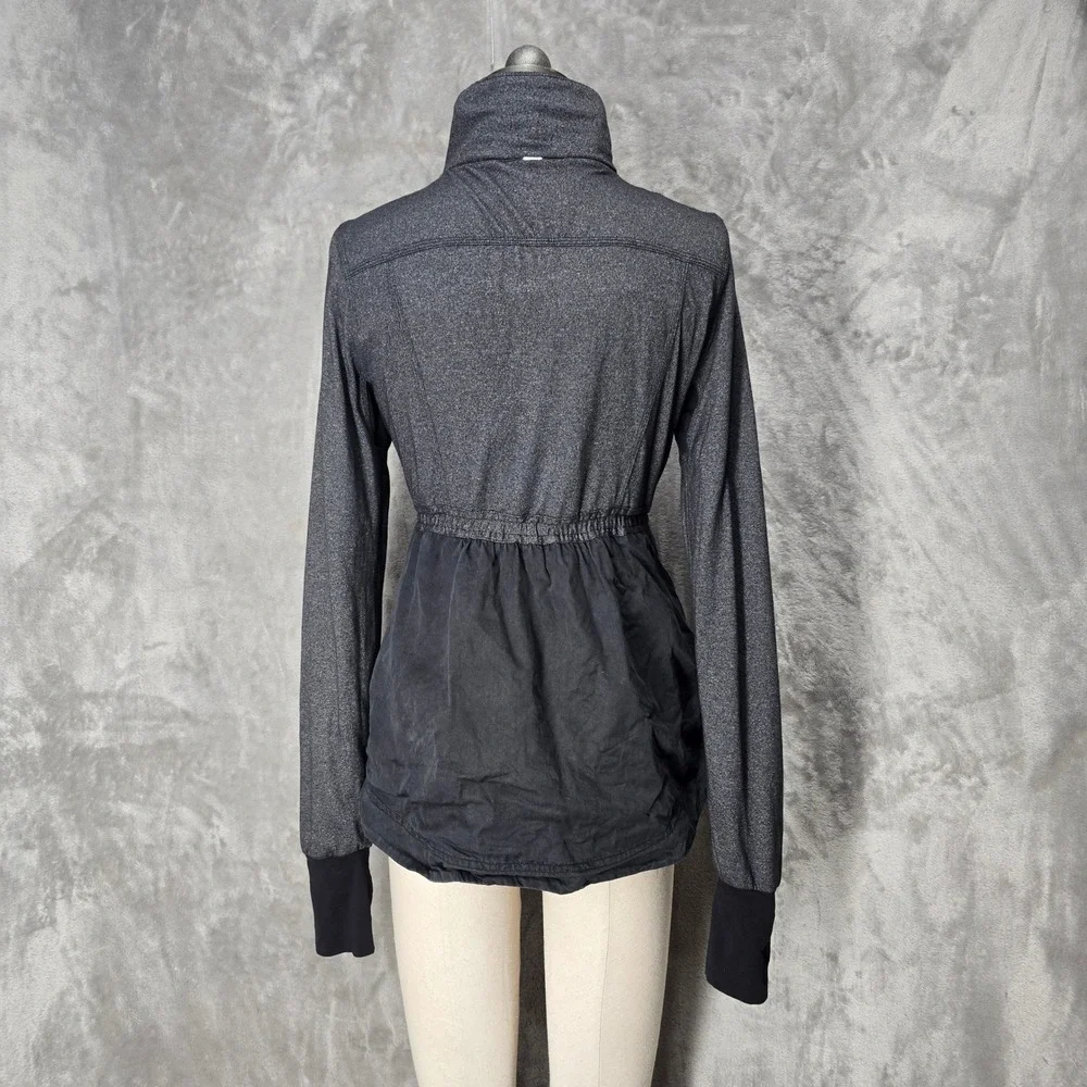 Lululemon Reversible Women Size 4‎ Black Full Zip Jacket Athleisure Workout Gym
